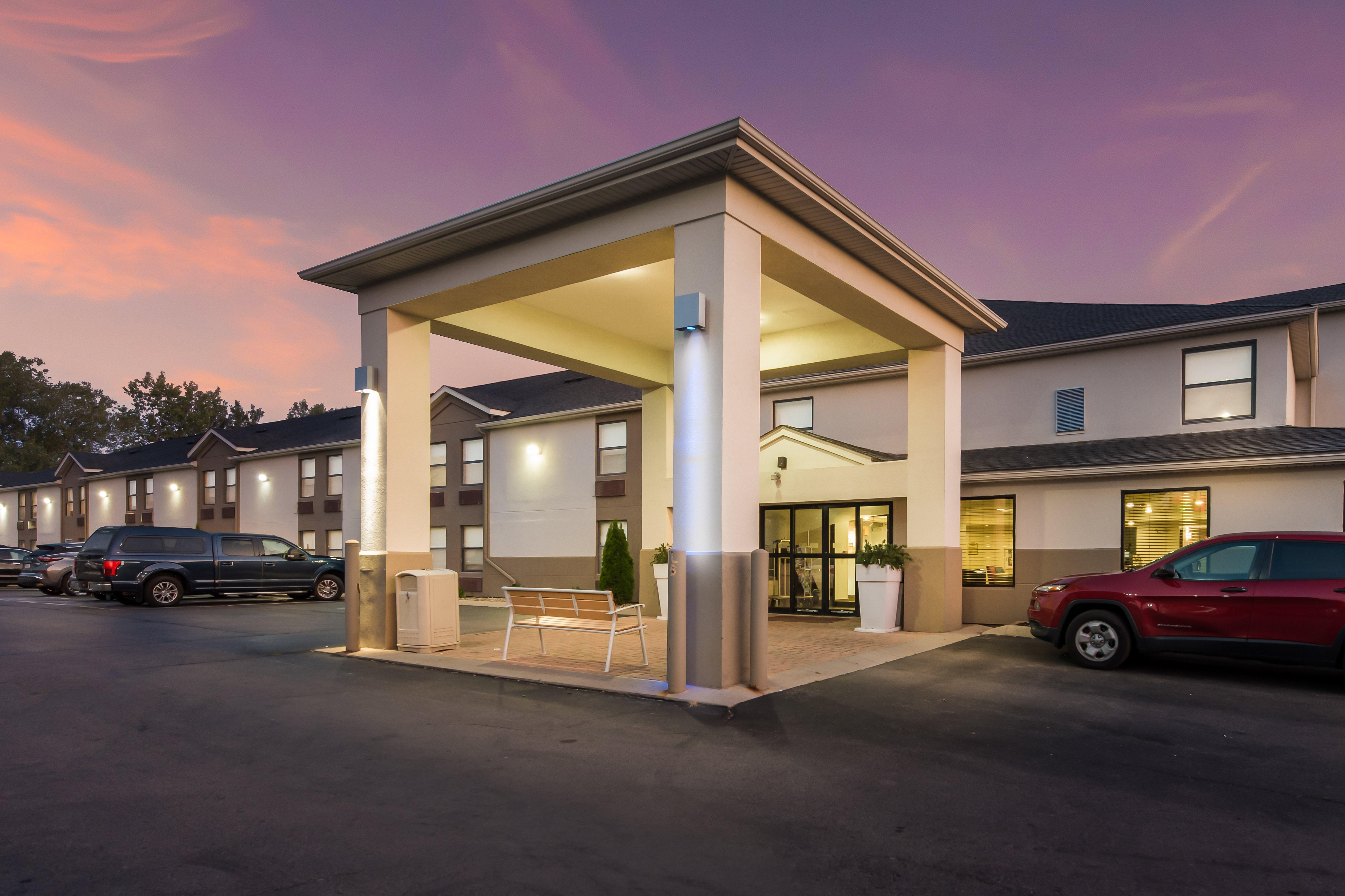 Holiday Inn Express London-I-70 By Ihg Eksteriør billede