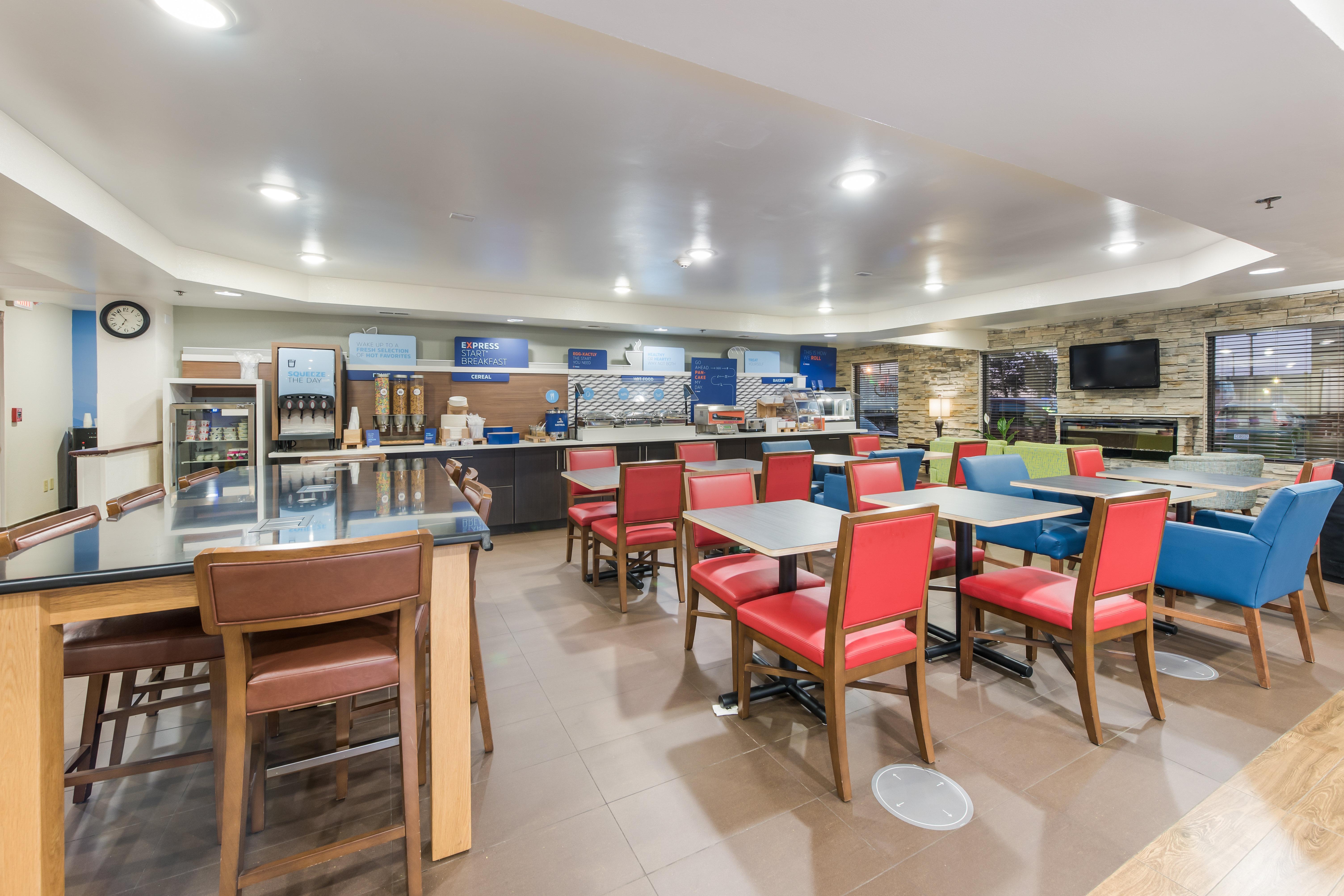 Holiday Inn Express London-I-70 By Ihg Eksteriør billede