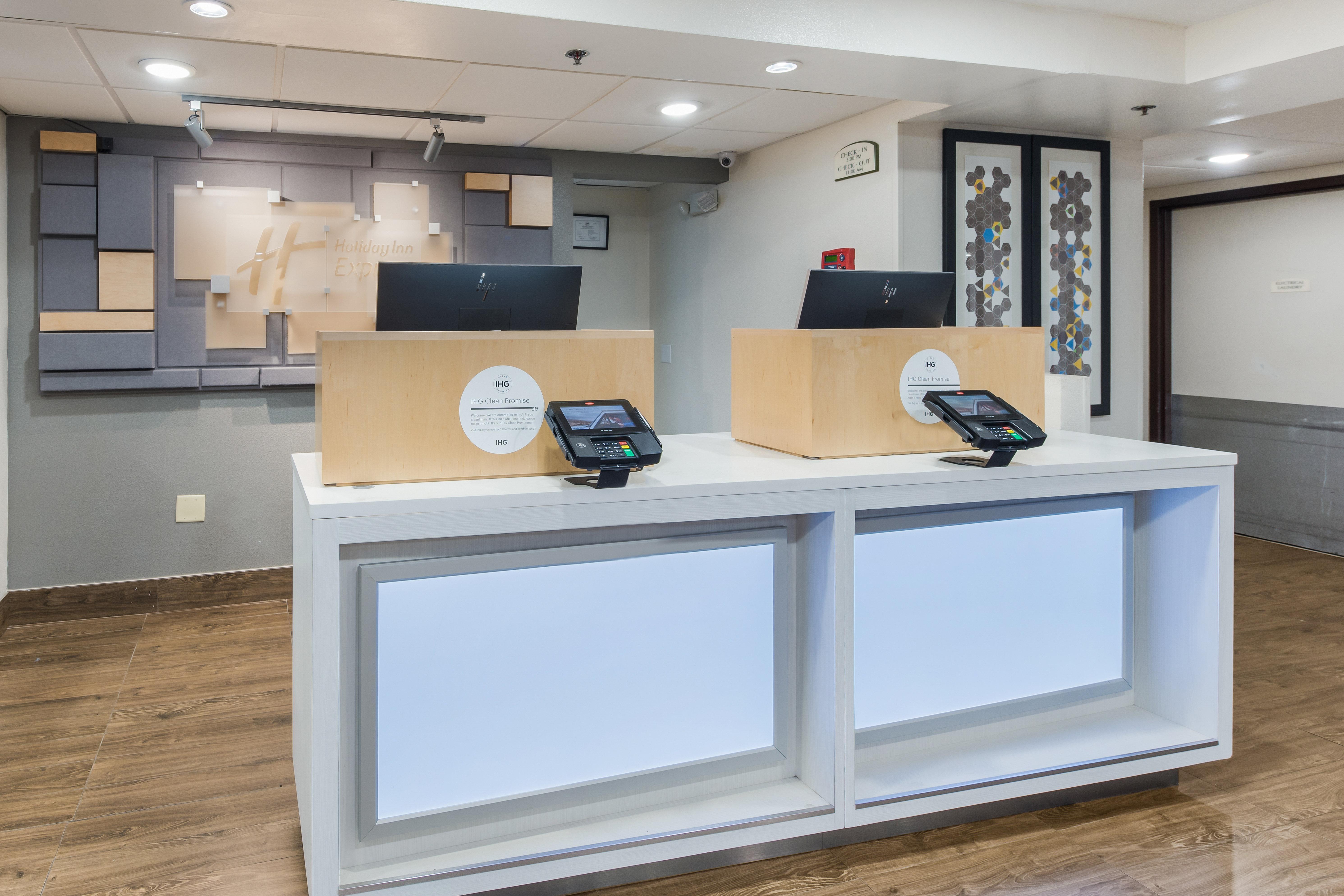 Holiday Inn Express London-I-70 By Ihg Eksteriør billede