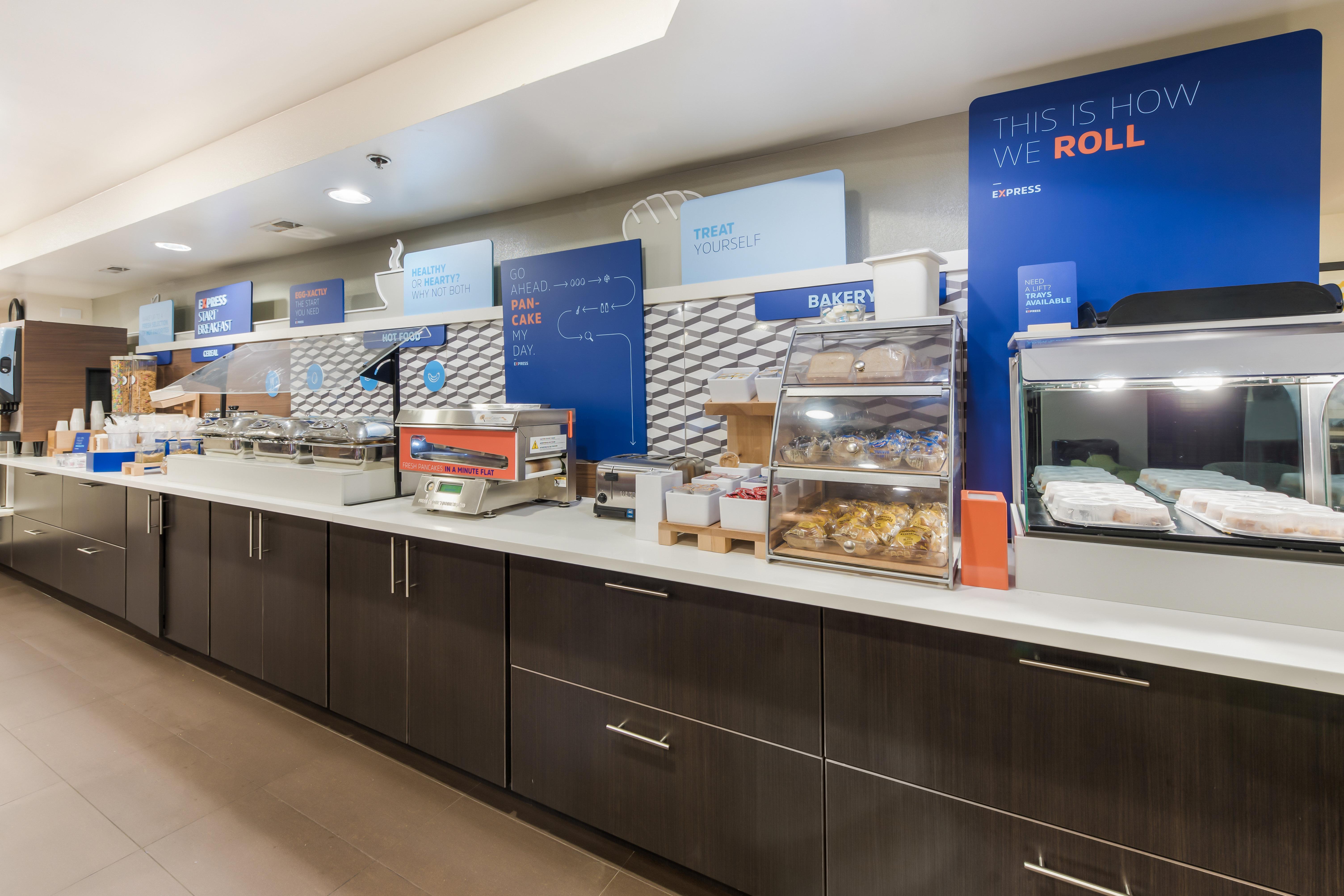 Holiday Inn Express London-I-70 By Ihg Eksteriør billede