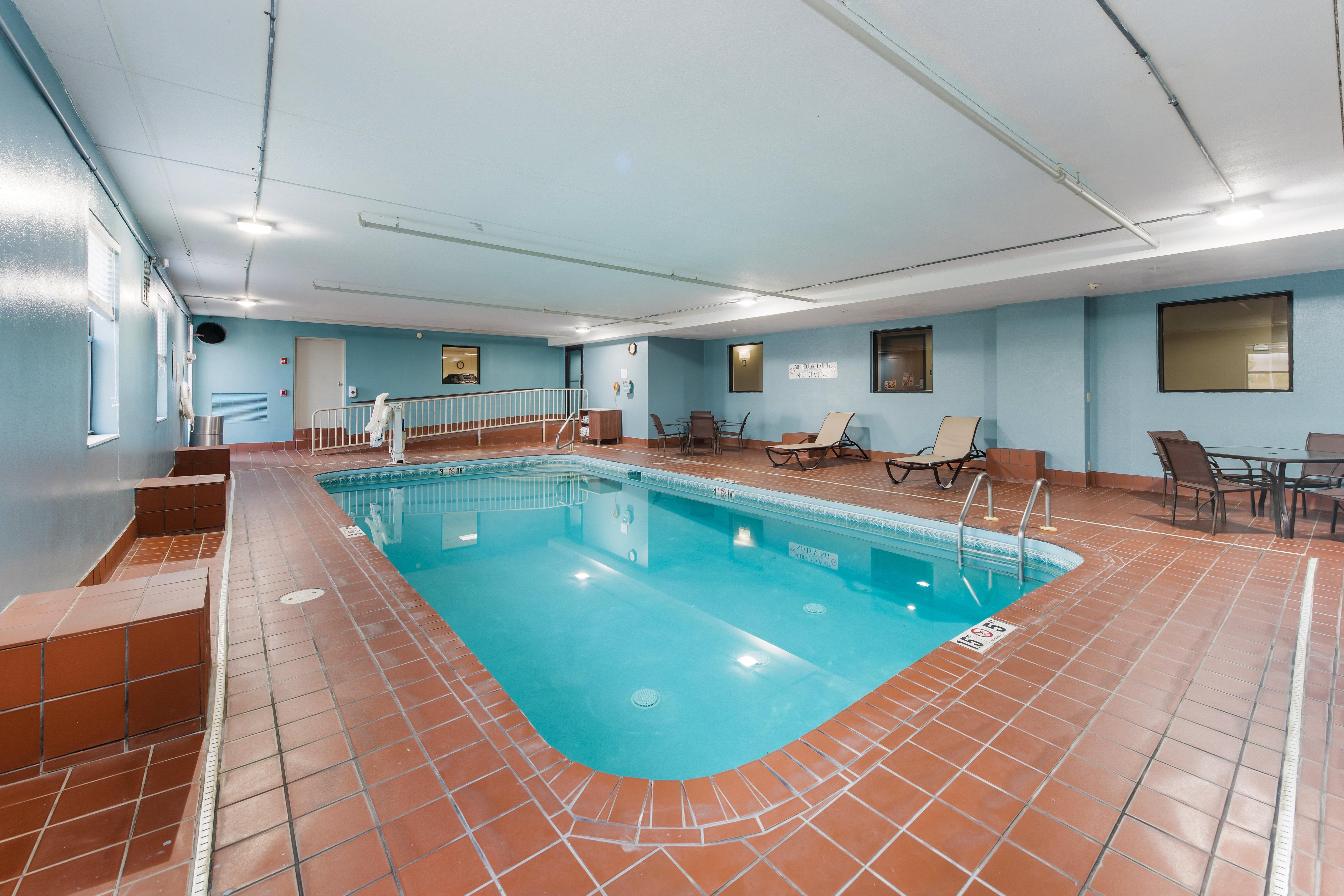 Holiday Inn Express London-I-70 By Ihg Eksteriør billede