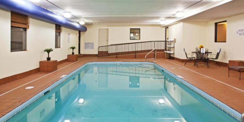 Holiday Inn Express London-I-70 By Ihg Eksteriør billede